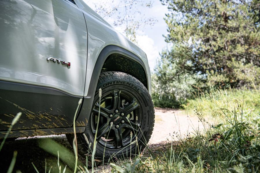 Детали экстерьера GMC Acadia AT4 2019 года  (фото 10 из 18)